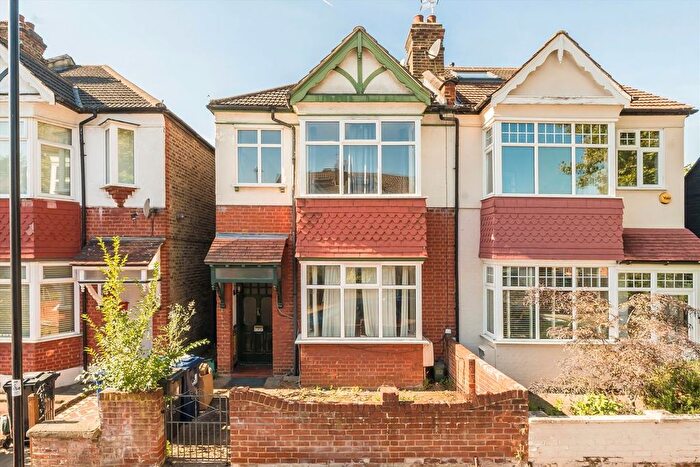 3 Bedroom Property For Sale In Sydney Road, West Ealing, W13