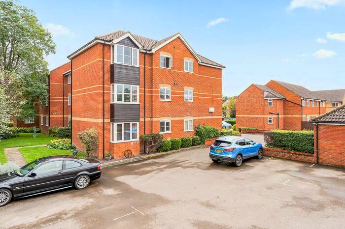 1 Bedroom Flat To Rent In Tamworth Road, Hertford, SG13