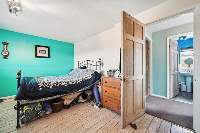 2 Bedroom Semi-Detached House For Sale In Parks Avenue, South Wingfield, DE55