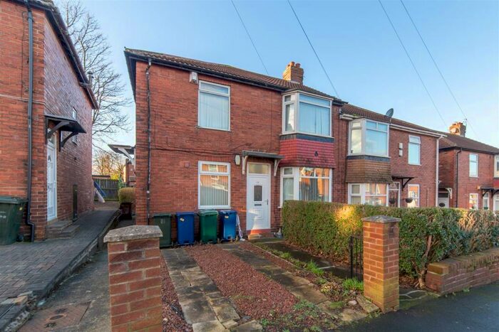 2 Bedroom Flat To Rent In Silverhill Drive, West Denton, NE5