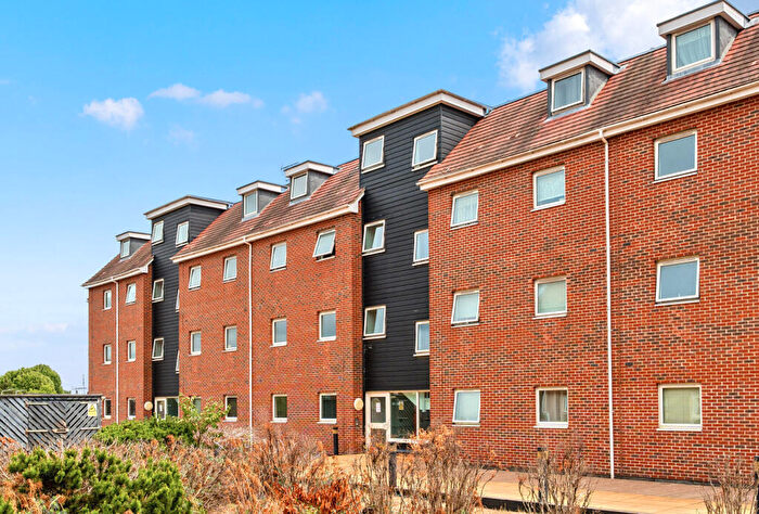 1 Bedroom Apartment For Sale In Nayland Court, Market Place, Romford, RM1