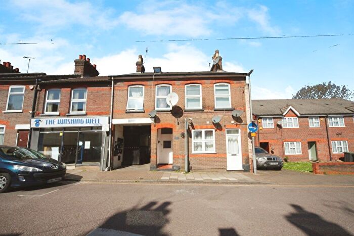 2 Bedroom Flat For Sale In Ashton Road, Luton, LU1