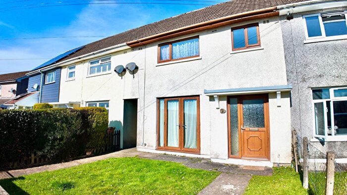 3 Bedroom Terraced House For Sale In St. Marys Road, Pontllanfraith, NP12