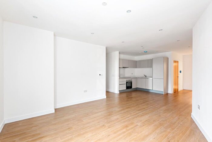 2 Bedroom Apartment To Rent In Royal Winchester House, Bracknell, RG12