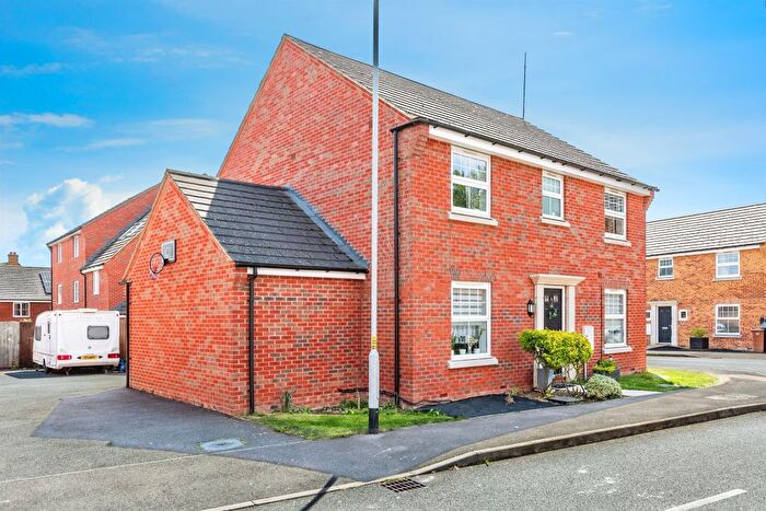 4 Bedroom Detached House For Sale In Clarendon Close, Corby, NN18