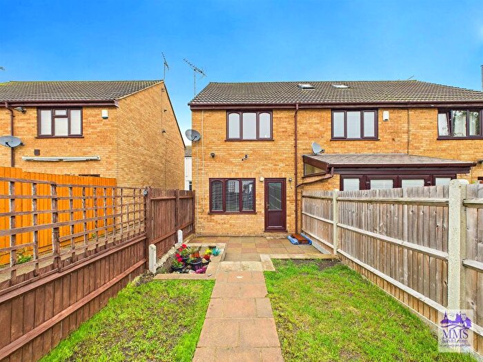 2 Bedroom End Terrace House For Sale In Reed Street, Cliffe, ME3