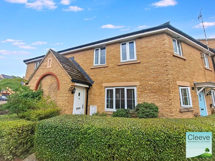 2 Bedroom Maisonette To Rent In West Way, Bishops Cleeve, GL52