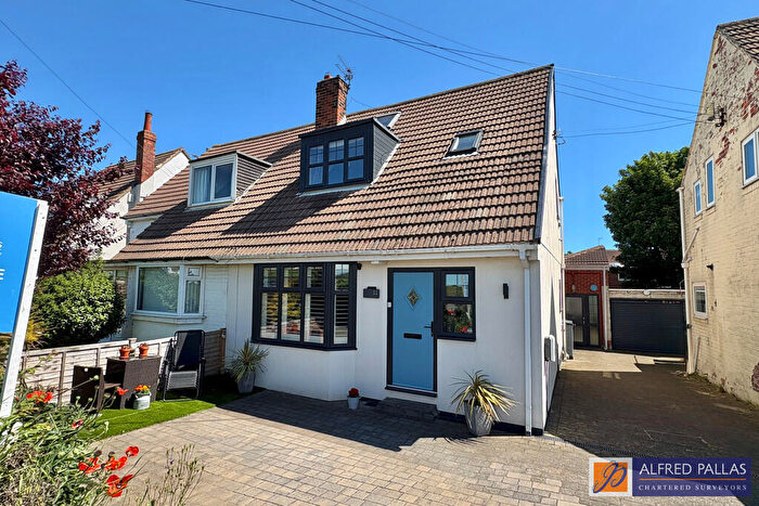 4 Bedroom Semi-Detached House For Sale In Lizard View, Whitburn, SR6