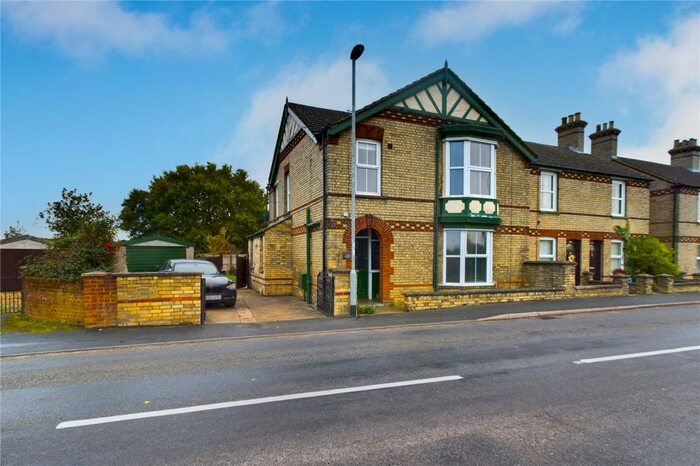 3 Bedroom End Of Terrace House To Rent In High Street, Offord Cluny, St. Neots, Cambridgeshire, PE19