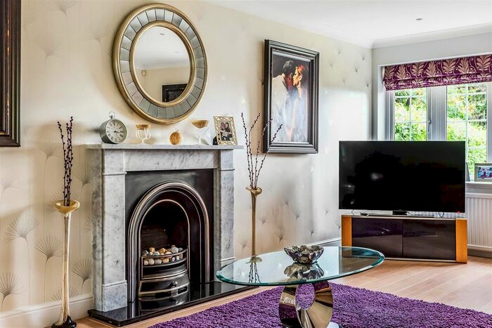 4 Bedroom Detached House For Sale In Oldfield Gardens, Ashtead, KT21