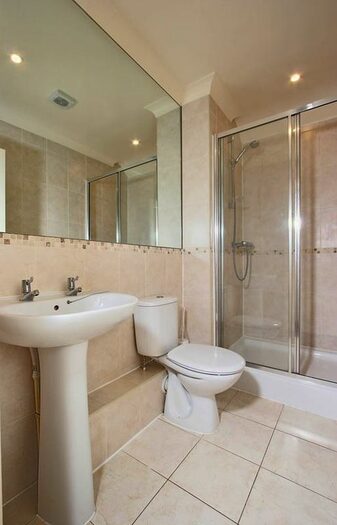 5 Bedroom Semi-Detached House To Rent In Park Barn East, Guildford, GU2