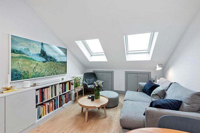 1 Bedroom Flat For Sale In Fulham Palace Road, Hammersmith, London, W6