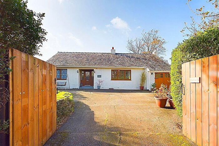 3 Bedroom Detached Bungalow For Sale In Saltcoats, Holmrook, CA19