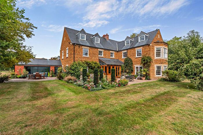 6 Bedroom Detached House For Sale In Main Street, Lyddington, Oakham, Rutland, LE15
