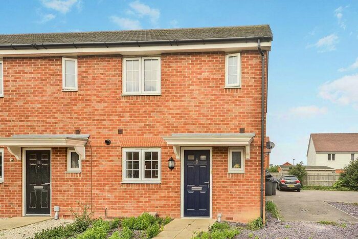 2 Bedroom End Of Terrace House To Rent In Hyton Drive, Deal, Kent, CT14