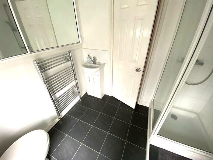 2 Bedroom Flat For Sale In The Cloisters, Ashbrooke, Sunderland, SR2
