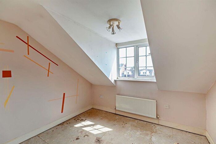 4 Bedroom Terraced House For Sale In Back Lane, Sowerby, YO7