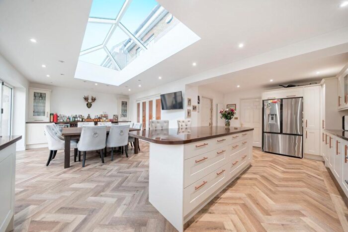 5 Bedroom Detached House For Sale In Bogarde Drive, Wainscott, Rochester, Kent., ME3