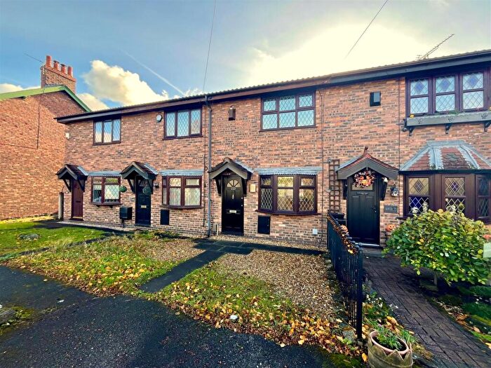 2 Bedroom Terraced House To Rent In Wythenshawe Road, Manchester, M23