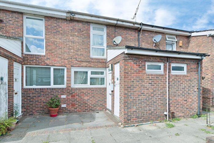 2 Bedroom Terraced House For Sale In Arthur Grove, London, SE18