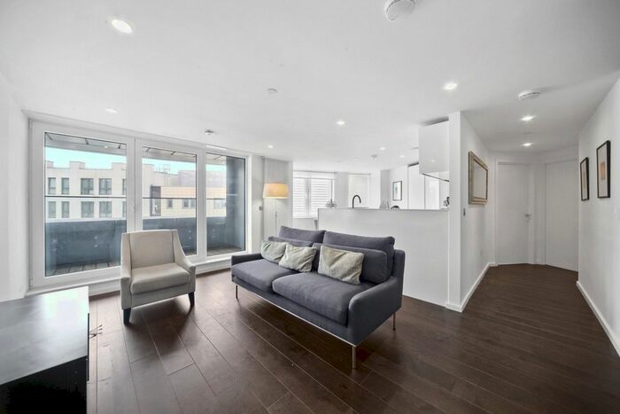 2 Bedroom Flat To Rent In Eagle Point, City Road, London, EC1V