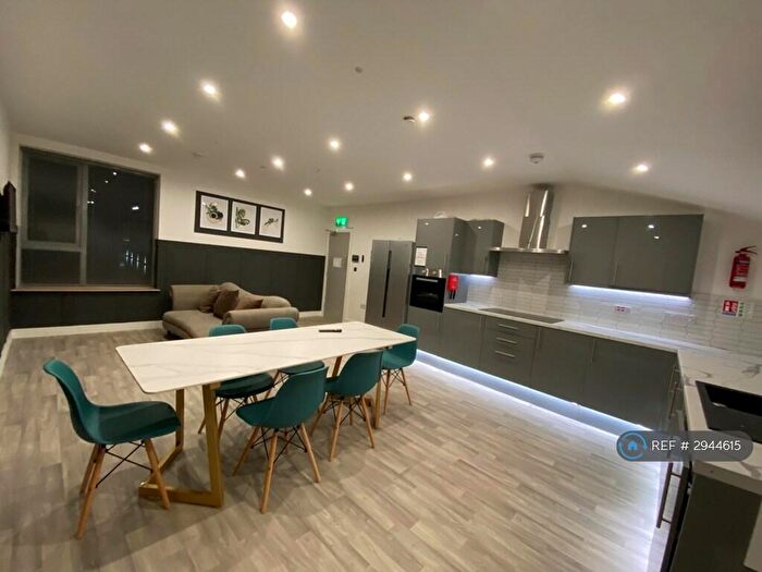 1 Bedroom Flat To Rent In Letty Street, Cardiff, CF24