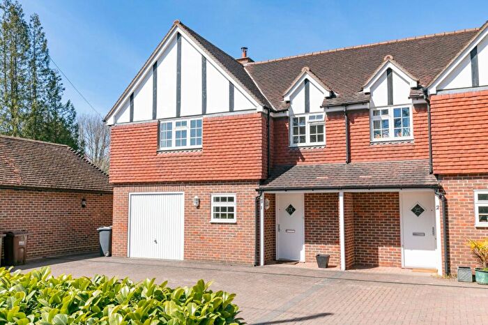 3 Bedroom Semi Detached House For Sale In Lewes Road, Forest Row, RH18