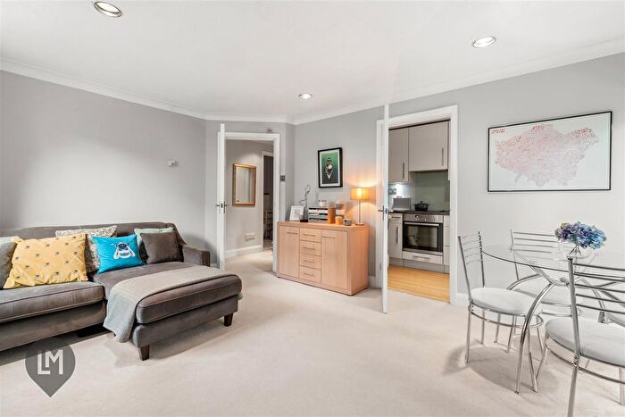 2 Bedroom Flat For Sale In Inner Park Road, London, SW19