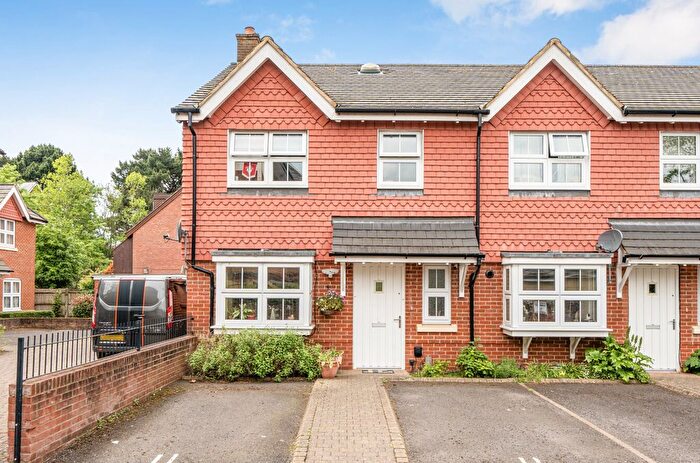 3 Bedroom End Terrace House For Sale In Archers Road, Banister Park, Southampton, Hampshire, SO15