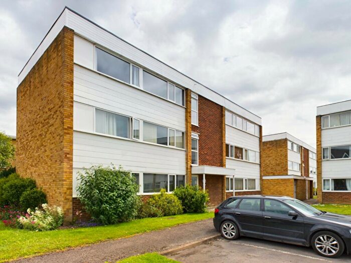 2 Bedroom Apartment To Rent In Surrey, KT16