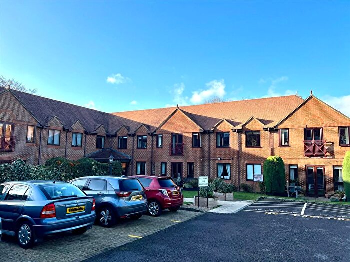 2 Bedroom Flat For Sale In Ashley Gardens, Shalford, Guildford, Surrey, GU4