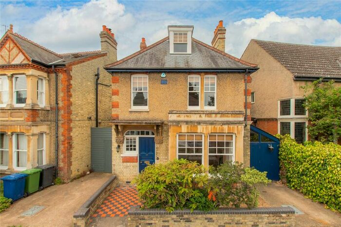 5 Bedroom Detached House To Rent In Chesterton Hall Crescent, Cambridge, CB4