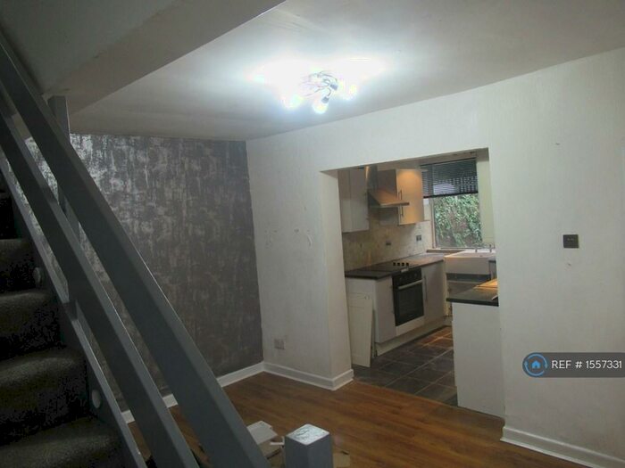 3 Bedroom Terraced House To Rent In James Street, Westhoughton, Bolton, BL5