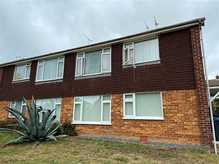 2 Bedroom Flat To Rent In Fairview Gardens, Sturry, Canterbury, CT2