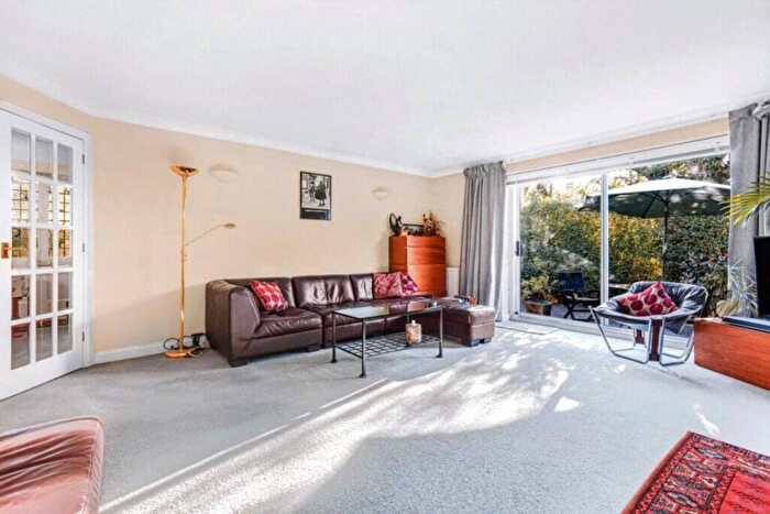 3 Bedroom Bungalow For Sale In Mountain Ash, Marlow Bottom, Buckinghamshire, SL7