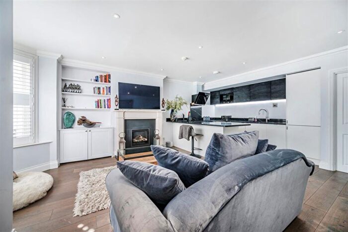 1 Bedroom Flat To Rent In Burnaby Street, Chelsea, SW10