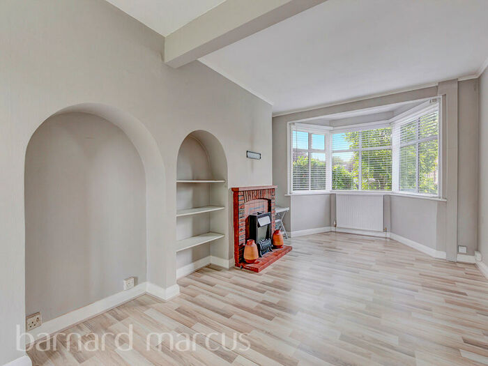 3 Bedroom House To Rent In Central Road, Morden, SM4