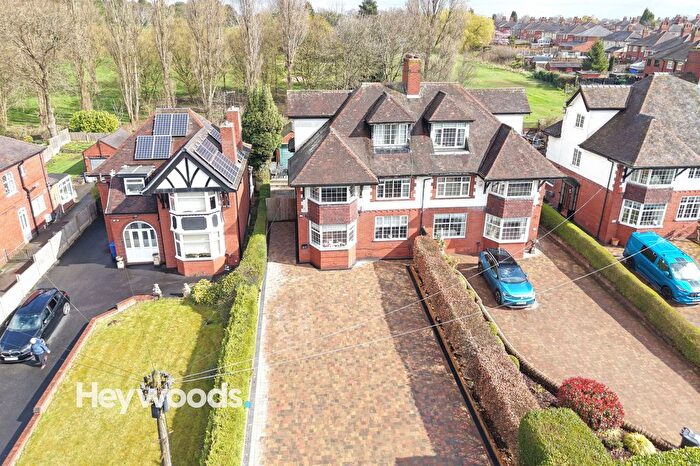 5 Bedroom Semi Detached House For Sale In Liverpool Road, Newcastle, ST5