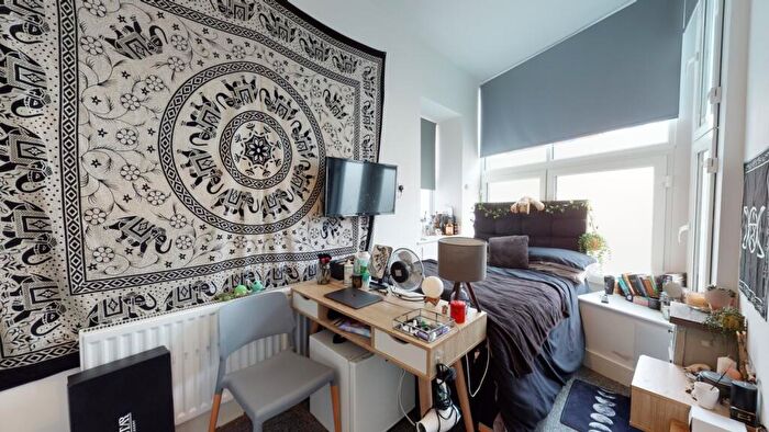 1 Bedroom Terraced House To Rent In Room, Hotwell Road, BS8