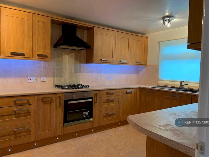 3 Bedroom Terraced House To Rent In Mercer Way, Romsey, SO51