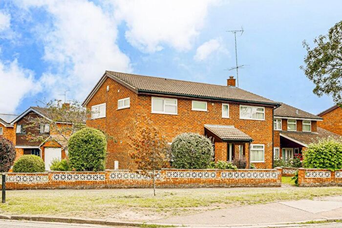 4 Bedroom Detached House For Sale In Mentmore Road, Leighton Buzzard, LU7
