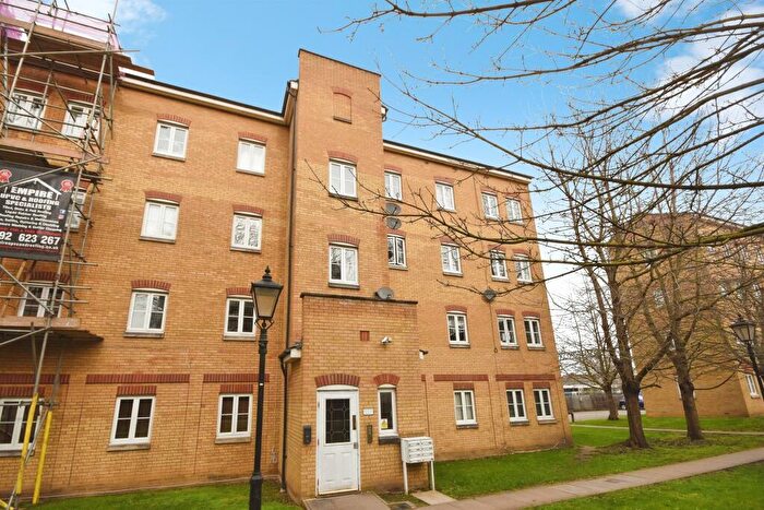 2 Bedroom Apartment For Sale In Kidman Close, Gidea Park, Romford, RM2