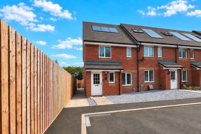 3 Bedroom End Terrace House For Sale In Mallard Wynd, Larkhall, ML9