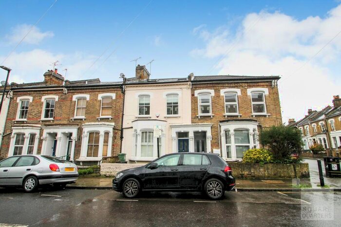 2 Bedroom Flat To Rent In Evershot Road, Finsbury Park, N4