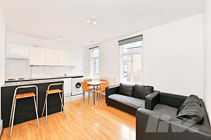 3 Bedroom Apartment To Rent In Crown Terrace, Cricklewood Lane, Cricklewood, NW2