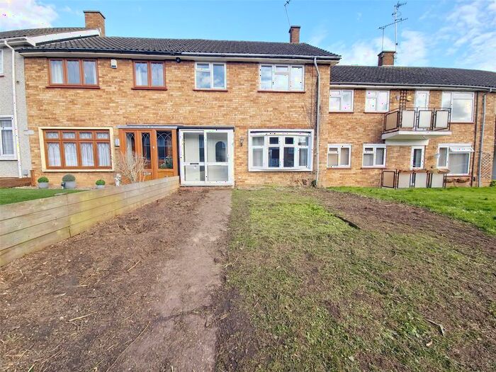 3 Bedroom Terraced House To Rent In Victor Close, Hornchurch, RM12