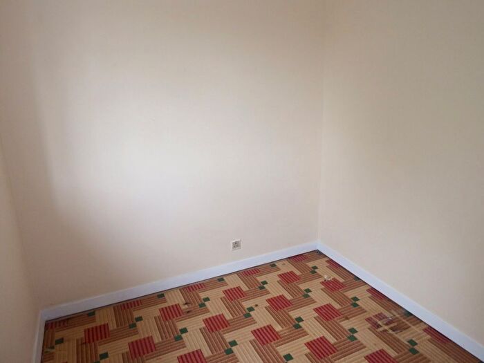 3 Bedroom Terraced House For Sale In Long Leaves, Stevenage, Hertfordshire, SG2