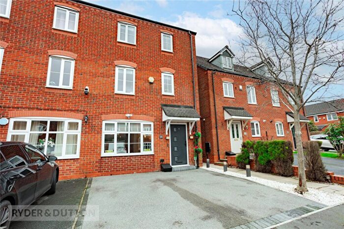 3 Bedroom Semi Detached House For Sale In North Dene Park, Chadderton, Oldham, Greater Manchester, OL9