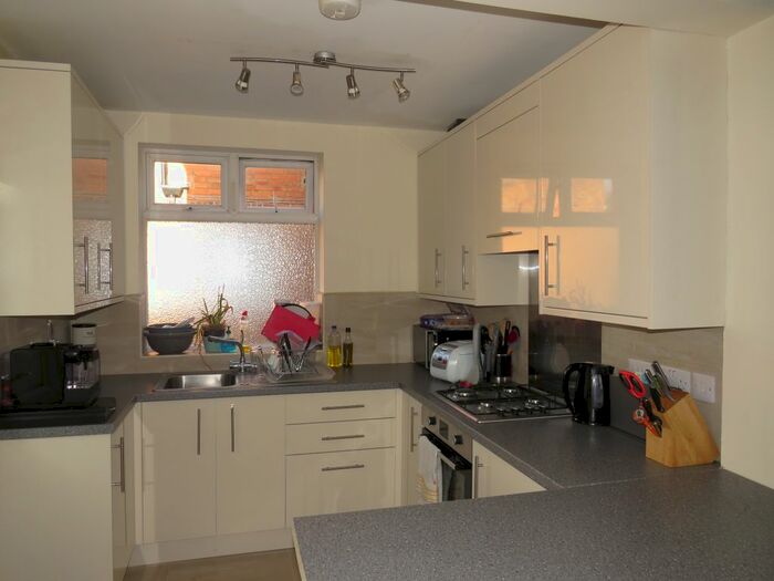 2 Bedroom Flat To Rent In Valley Road, Loughborough LE11