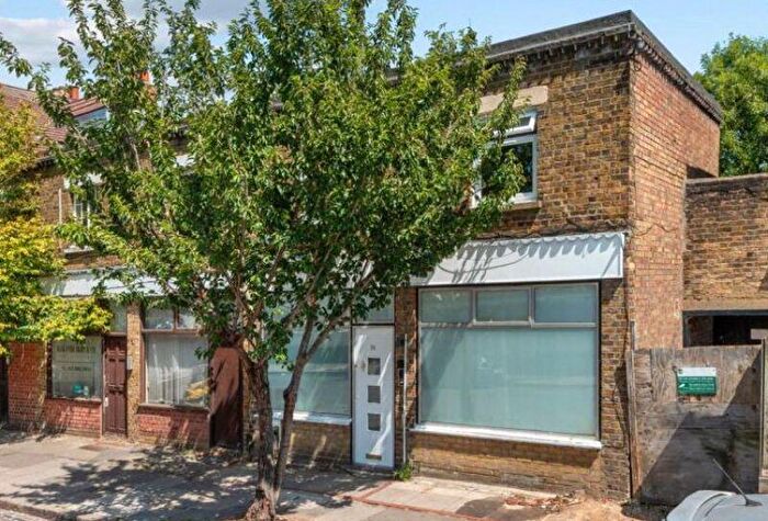 3 Bedroom Terraced House For Sale In Kirkton Road, London, N15